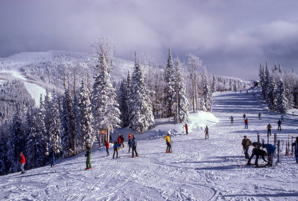 Winter Skin Protection: From Ski Slopes to Cozy Nights